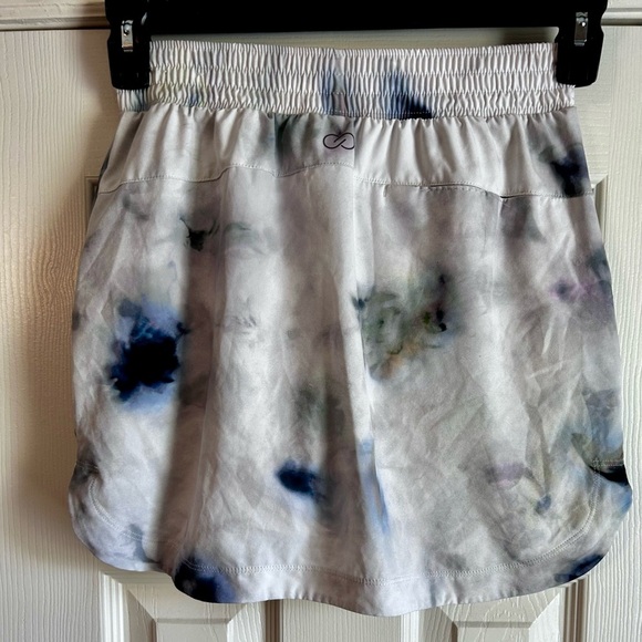 Calia White and Blue Tie-Dye Golf Skirt Size XS - Picture 2 of 5
